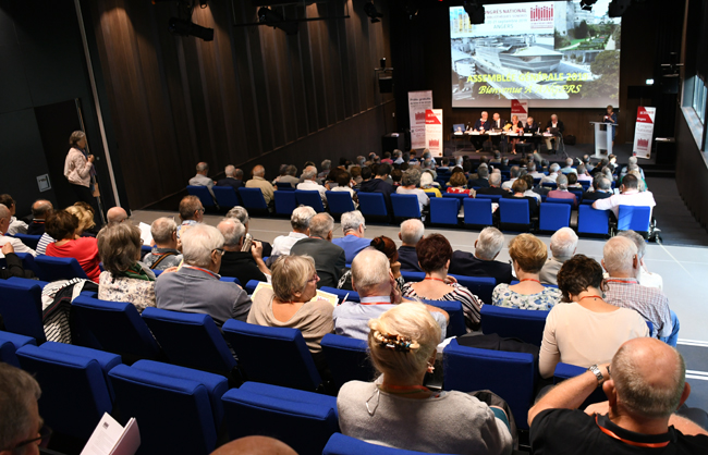 Vue de l'amphithéâtre lors de l'assemblée générale de l'Association des Donneurs de voix