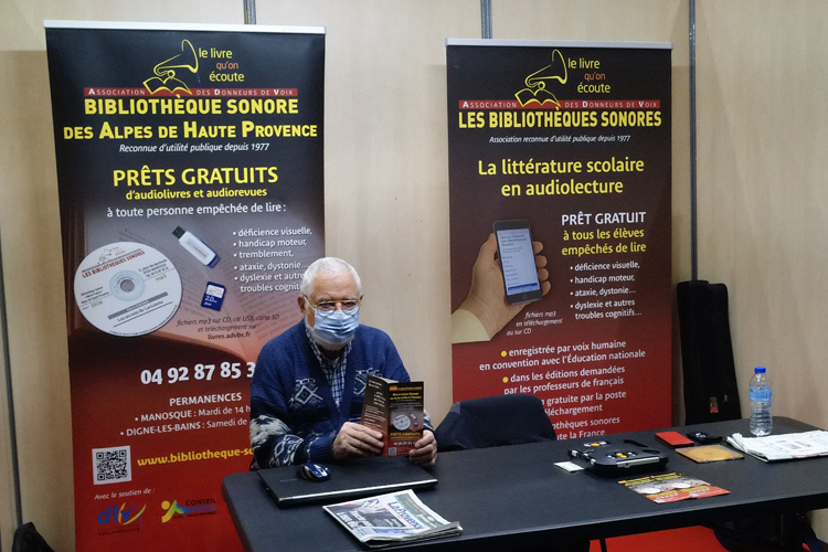 Le stand de la Bibliothèque Sonore 04 au Salon Domotique et Santé